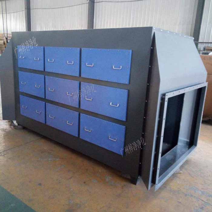 空氣過(guò)濾箱出風(fēng)口有兩種做法，圓形和方形兩種